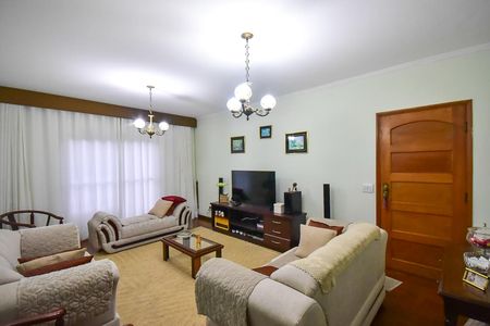 Sala de casa para alugar com 3 quartos, 137m² em Jardim Cláudia, São Paulo