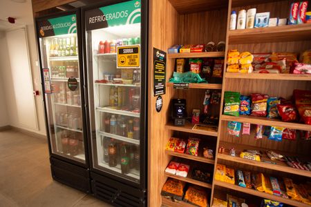 Apartamento à venda com 37m², 2 quartos e sem vagaÁrea comum