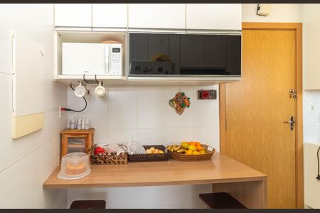 Apartamento à venda com 96m², 3 quartos e 2 vagas Apartamento à venda com 96m², 3 quartos e 2 vagasCozinha