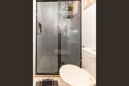Apartamento à venda com 96m², 3 quartos e 2 vagas Apartamento à venda com 96m², 3 quartos e 2 vagasBanheiro da Suíte