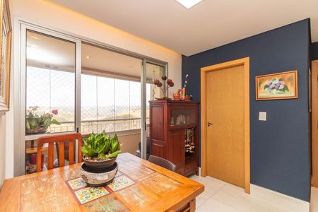 Apartamento à venda com 96m², 3 quartos e 2 vagas Apartamento à venda com 96m², 3 quartos e 2 vagasSala