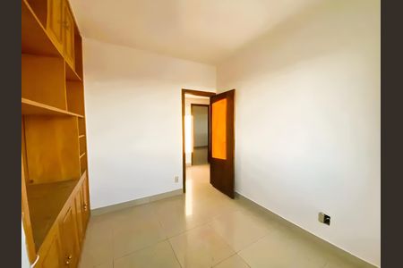 Apartamento para alugar com 145m², 4 quartos e 2 vagasQuarto
