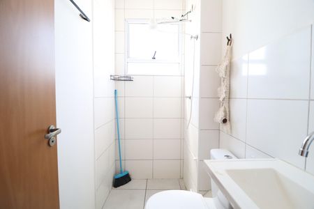 Banheiro Social de apartamento para alugar com 2 quartos, 145m² em Chácaras Tubalina E Quartel, Uberlândia