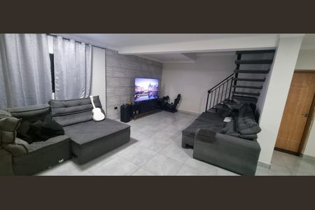 Casa para alugar com 3 quartos, 380m² em Jardim Pereira Leite, São Paulo