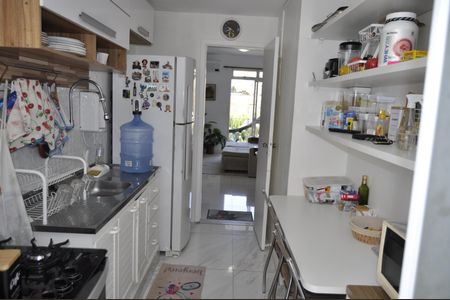 Apartamento à venda com 68m², 2 quartos e 1 vagaCozinha