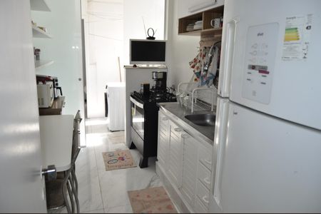 Apartamento à venda com 68m², 2 quartos e 1 vagaCozinha