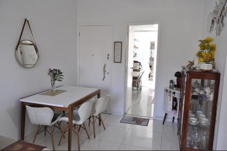 Apartamento à venda com 68m², 2 quartos e 1 vagaSala