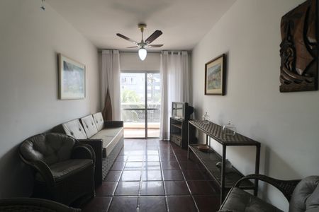 Sala de apartamento para alugar com 3 quartos, 76m² em Jardim Vitoria, Guarujá