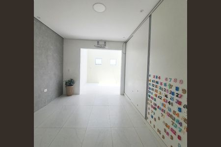 Casa para alugar com 210m², 3 quartos e 2 vagasSuíte