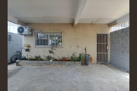 Casa para alugar com 210m², 3 quartos e 2 vagasFachada