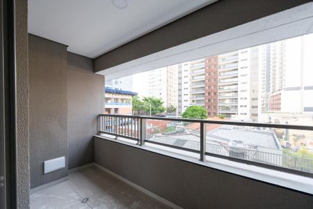 Studio à venda com 28m², 1 quarto e sem vaga Studio à venda com 28m², 1 quarto e sem vagaVaranda