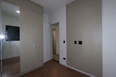 Quarto 1 de apartamento para alugar com 2 quartos, 45m² em Vila Fernandes, São Paulo