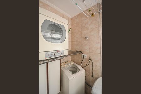 Apartamento para alugar com 65m², 2 quartos e 1 vagaÁrea de Serviço