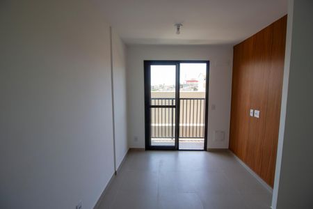 Sala de apartamento para alugar com 2 quartos, 41m² em Qn 407, Brasília