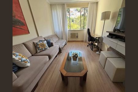 Apartamento à venda com 2 quartos, 61m² em Leme, Rio de Janeiro