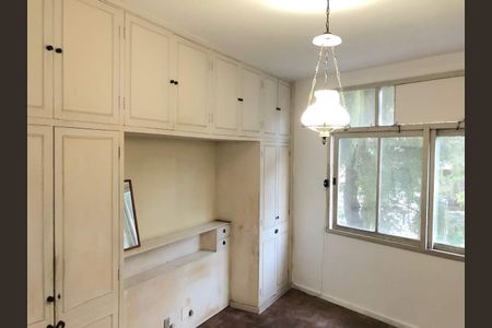 Apartamento à venda com 191m², 4 quartos e 1 vaga