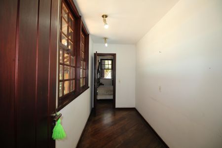 Casa de condomínio à venda com 724m², 4 quartos e 3 vagasQuarto 4