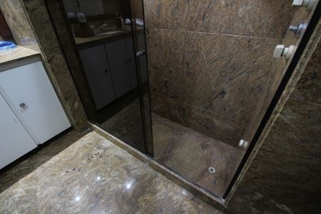 Casa de condomínio à venda com 724m², 4 quartos e 3 vagasQuarto 4 - Suíte