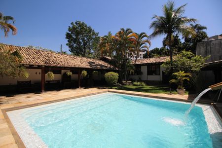 Casa de condomínio à venda com 724m², 4 quartos e 3 vagasPiscina
