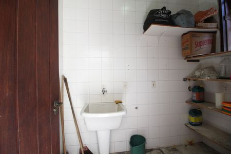 Casa de condomínio à venda com 724m², 4 quartos e 3 vagasÁrea de Serviço