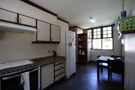 Casa de condomínio à venda com 724m², 4 quartos e 3 vagasCozinha