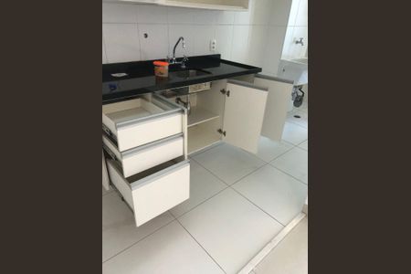 Apartamento à venda com 79m², 1 quarto e 1 vaga