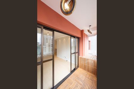 Apartamento à venda com 95m², 3 quartos e 2 vagas Apartamento à venda com 95m², 3 quartos e 2 vagasVaranda