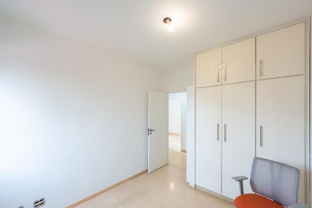 Apartamento à venda com 95m², 3 quartos e 2 vagas Apartamento à venda com 95m², 3 quartos e 2 vagasQuarto 1