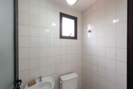 Apartamento à venda com 95m², 3 quartos e 2 vagas Apartamento à venda com 95m², 3 quartos e 2 vagasBanheiro de serviço
