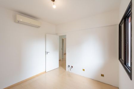 Apartamento à venda com 95m², 3 quartos e 2 vagas Apartamento à venda com 95m², 3 quartos e 2 vagasQuarto 2