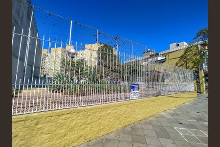 Apartamento à venda com 68m², 2 quartos e 1 vaga Apartamento à venda com 68m², 2 quartos e 1 vagaFachada