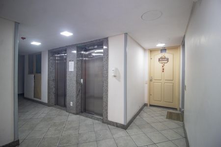 Apartamento à venda com 68m², 2 quartos e 1 vaga Apartamento à venda com 68m², 2 quartos e 1 vagaHall de entrada