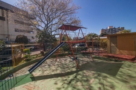 Apartamento à venda com 68m², 2 quartos e 1 vaga Apartamento à venda com 68m², 2 quartos e 1 vagaÁrea comum - Playground