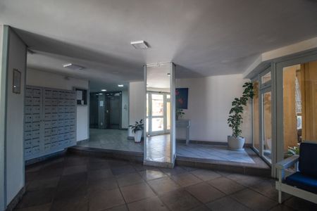 Apartamento à venda com 68m², 2 quartos e 1 vaga Apartamento à venda com 68m², 2 quartos e 1 vagaHall de entrada