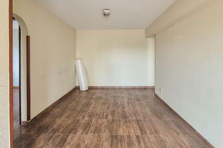 Sala de apartamento para alugar com 2 quartos, 65m² em Jardim Ester Yolanda, São Paulo