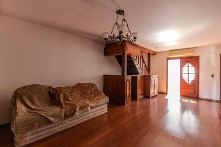 Sala de casa à venda com 3 quartos, 230m² em Camaquã, Porto Alegre