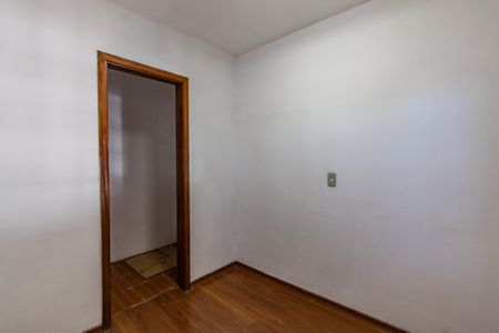 Casa à venda com 230m², 3 quartos e 3 vagasQuarto de Serviço