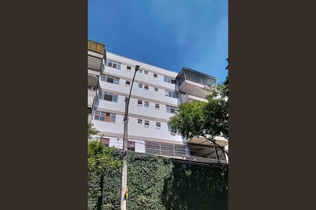 Apartamento à venda com 112m², 3 quartos e 1 vaga Apartamento à venda com 112m², 3 quartos e 1 vagaFachada