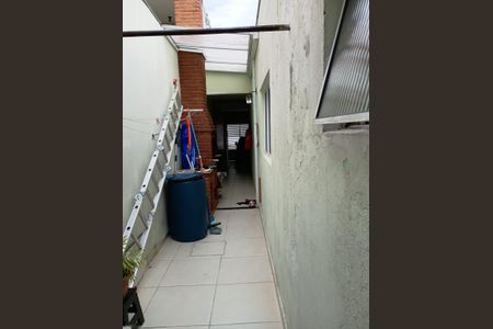 Foto 02 de casa à venda com 1 quarto, 136m² em Taboão, Diadema