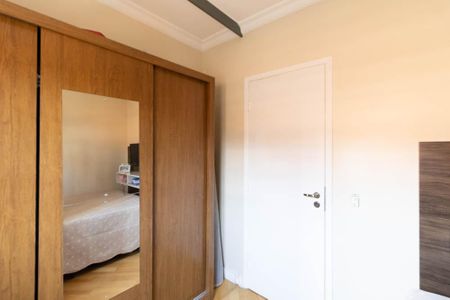 Casa à venda com 156m², 4 quartos e 4 vagas Casa à venda com 156m², 4 quartos e 4 vagasQuarto 2