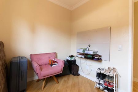 Casa à venda com 156m², 4 quartos e 4 vagas Casa à venda com 156m², 4 quartos e 4 vagasQuarto 1