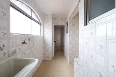 Apartamento à venda com 75m², 2 quartos e 1 vagaÁrea de Serviço