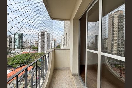 Varanda de apartamento para alugar com 3 quartos, 82m² em Indianópolis, São Paulo