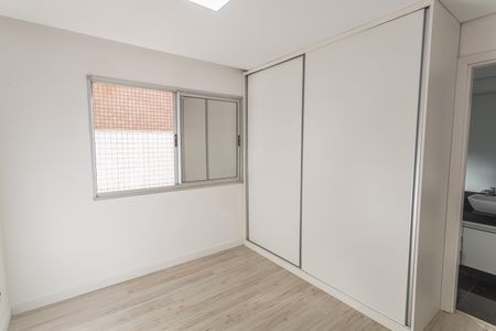 Apartamento à venda com 227m², 4 quartos e 4 vagasSuíte 2
