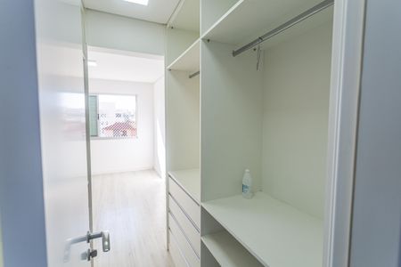 Apartamento à venda com 227m², 4 quartos e 4 vagasCloset da Suíte 1
