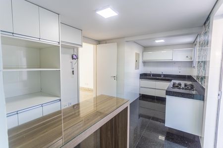 Apartamento à venda com 227m², 4 quartos e 4 vagasCozinha