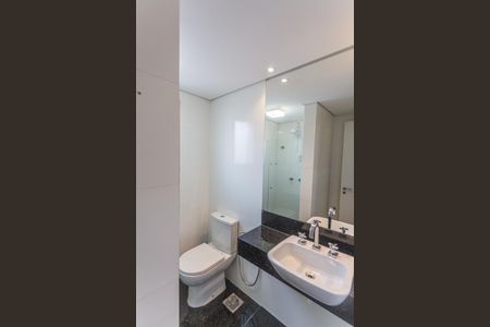 Apartamento à venda com 227m², 4 quartos e 4 vagasBanheiro Social