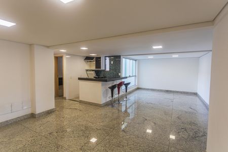Apartamento à venda com 227m², 4 quartos e 4 vagasÁrea comum - Salão de festas