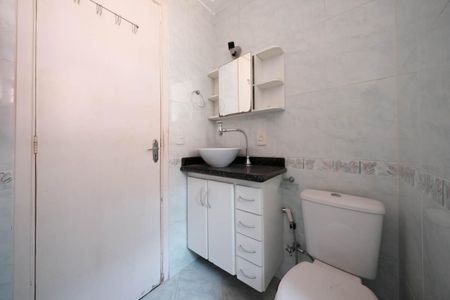 Casa de condomínio à venda com 109m², 2 quartos e 1 vagaBanheiro