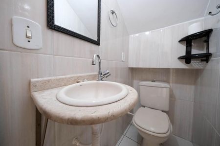 Casa de condomínio à venda com 109m², 2 quartos e 1 vagaLavabo